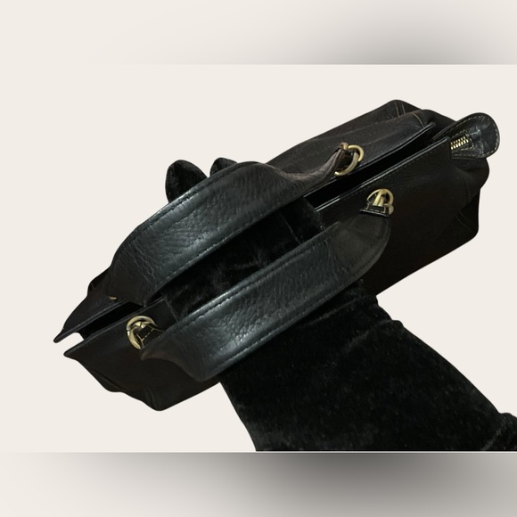 Pebbled Shoulder Tote Bag - Picture 9 of 12